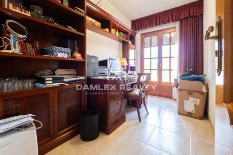 Huvila myytävänä Sant Feliu de Guixols, Girona, Espanja, 5 makuuhuonetta, 660 m2 No. 176913 - kuva 17