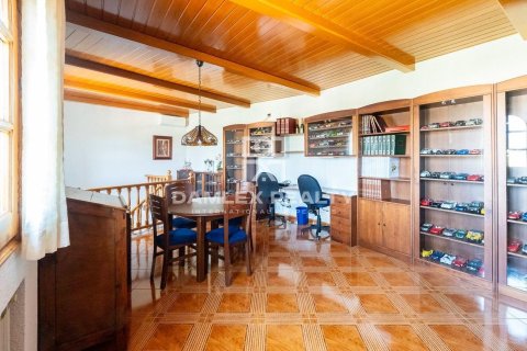 Huvila myytävänä Sant Feliu de Guixols, Girona, Espanja, 5 makuuhuonetta, 660 m2 No. 176913 - kuva 22