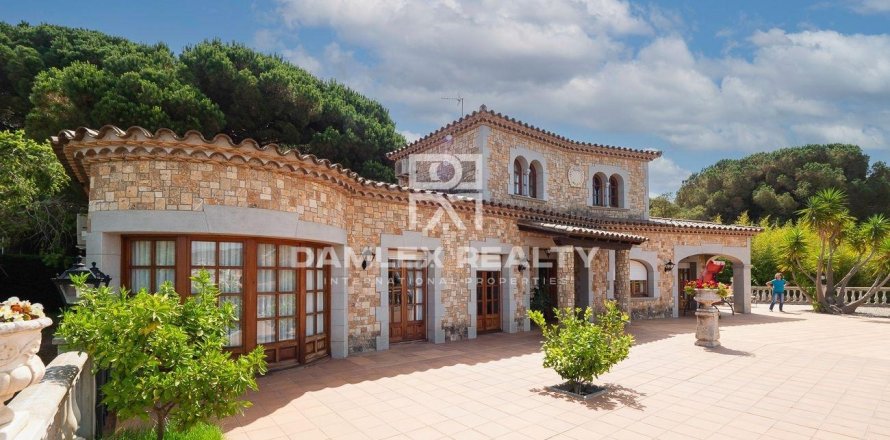 Huvila Sant Feliu de Guixols, Girona, Espanja 5 makuuhuonetta, 660 m2 No. 176913