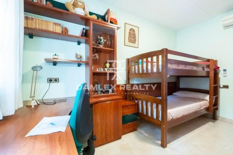 Huvila myytävänä Sant Feliu de Guixols, Girona, Espanja, 5 makuuhuonetta, 660 m2 No. 176913 - kuva 10