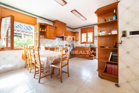 Huvila myytävänä Sant Feliu de Guixols, Girona, Espanja, 5 makuuhuonetta, 660 m2 No. 176913 - kuva 4