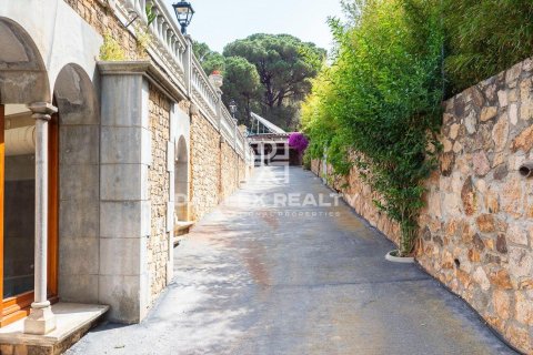 Huvila myytävänä Sant Feliu de Guixols, Girona, Espanja, 5 makuuhuonetta, 660 m2 No. 176913 - kuva 29