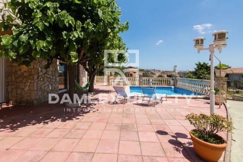 Willa w Lloret de Mar, Girona, Hiszpania 3 sypialnie, 400 mkw. nr 176909 – zdjęcie 9
