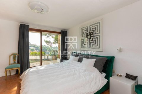 Huvila myytävänä Lloret de Mar, Girona, Espanja, 6 makuuhuonetta, 372 m2 No. 176910 - kuva 18
