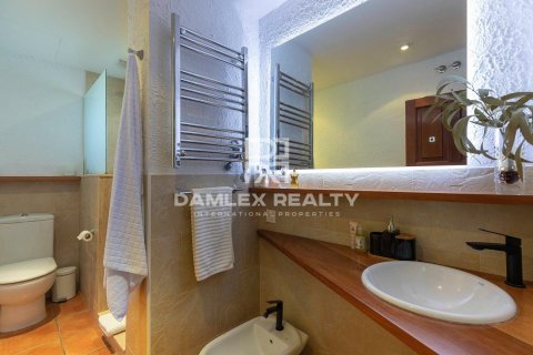 Huvila myytävänä Lloret de Mar, Girona, Espanja, 6 makuuhuonetta, 372 m2 No. 176910 - kuva 19