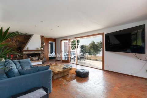 Huvila myytävänä Lloret de Mar, Girona, Espanja, 6 makuuhuonetta, 372 m2 No. 176910 - kuva 9