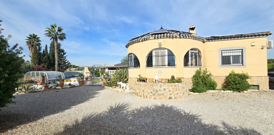 Finka w Dolores, Alicante, Hiszpania 3 sypialnie, 125 mkw. nr 140495