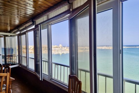 Huoneisto myytävänä Torrevieja, Alicante, Espanja, 3 makuuhuonetta,  No. 140489 - kuva 16