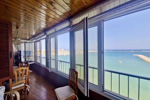 Huoneisto myytävänä Torrevieja, Alicante, Espanja, 3 makuuhuonetta,  No. 140489 - kuva 18