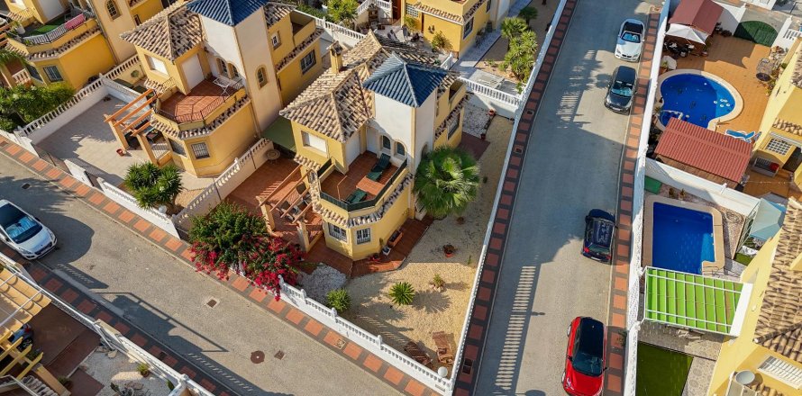 Villa in Algorfa, Alicante, Spain 3 bedrooms, 103 sq.m. No. 140493