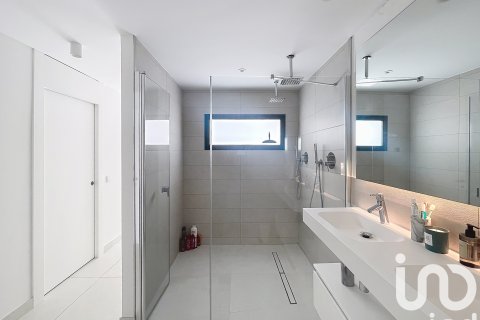 Apartment à vendre à Fuengirola, Malaga, Espagne, 3 chambres, 400 m2 No. 152385 - photo 15