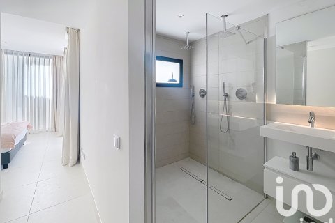 Apartment à vendre à Fuengirola, Malaga, Espagne, 3 chambres, 400 m2 No. 152385 - photo 11