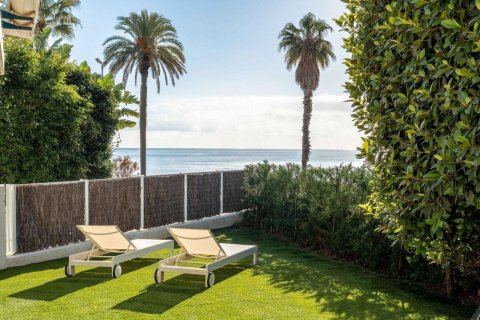 Dzīvoklis Sitges, Barcelona, Spānijā 4 istabas, 165 m2 Nr. 167830