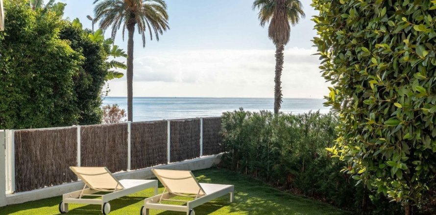 Dzīvoklis Sitges, Barcelona, Spānijā 4 istabas, 165 m2 Nr. 167830