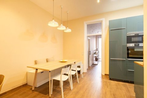 Apartamento en venta en Barcelona, España 2 dormitorios, 64 m2 No. 167833 - foto 6