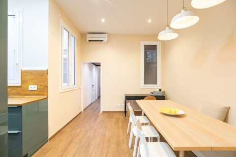 Apartamento en venta en Barcelona, España 2 dormitorios, 64 m2 No. 167833 - foto 12