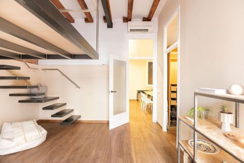 Apartamento en venta en Barcelona, España 2 dormitorios, 64 m2 No. 167833 - foto 4