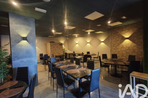 Lokal usługowy w Moralzarzal, Madrid, Hiszpania 180 mkw. nr 173396 – zdjęcie 5