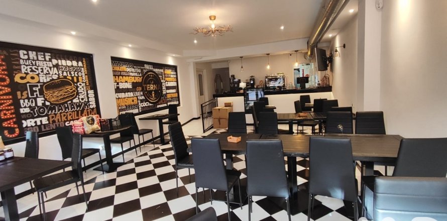 Commercial property à Manzanares el Real, Madrid, Espagne 70 m2 No. 173398
