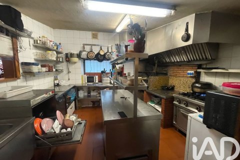 Lokal usługowy w Becerril de la Sierra, Madrid, Hiszpania 169 mkw. nr 173397 – zdjęcie 2