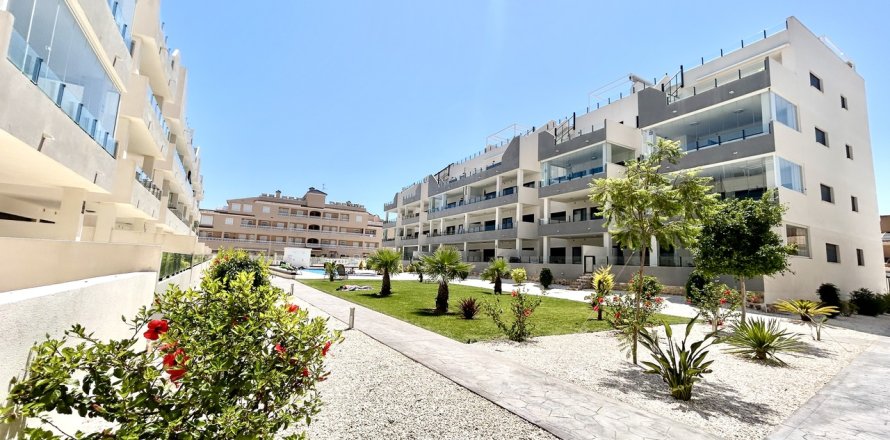 Apartment in Alicante, Spain 3 bedrooms, 107 sq.m. No. 189922