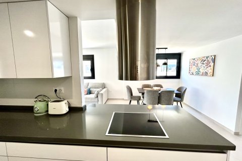 Apartment for sale in Alicante, Spain 3 bedrooms, 107 sq.m. No. 189922 - photo 10