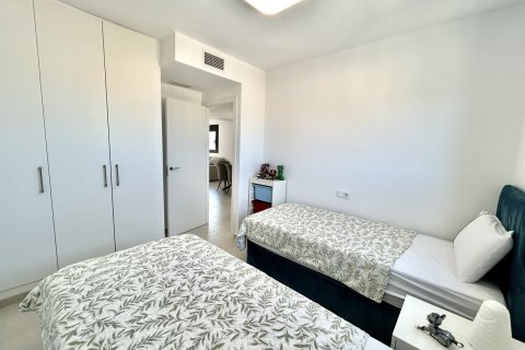 Apartment for sale in Alicante, Spain 3 bedrooms, 107 sq.m. No. 189922 - photo 19