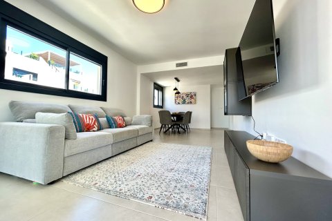 Apartment for sale in Alicante, Spain 3 bedrooms, 107 sq.m. No. 189922 - photo 6