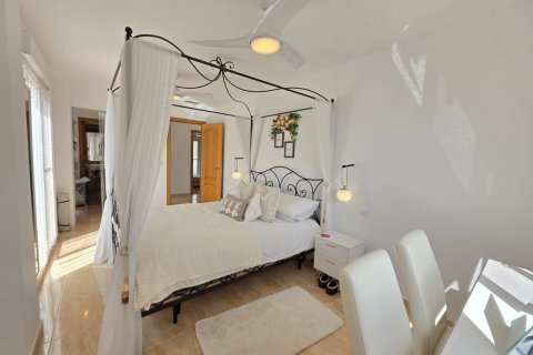 Villa for sale in Pinoso, Alicante, Spain 3 bedrooms, 263 sq.m. No. 189918 - photo 17