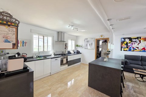 Villa for sale in Pinoso, Alicante, Spain 3 bedrooms, 263 sq.m. No. 189918 - photo 5