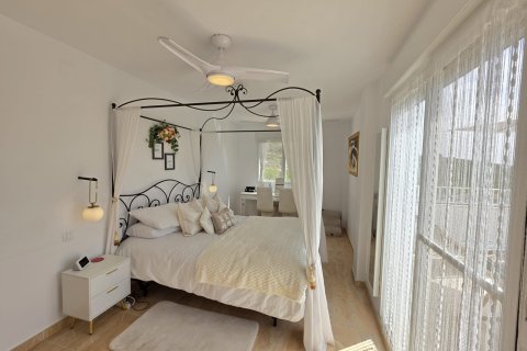 Villa for sale in Pinoso, Alicante, Spain 3 bedrooms, 263 sq.m. No. 189918 - photo 19