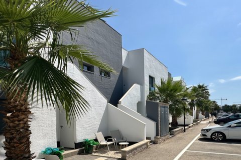Wohnung zum Verkauf in Guardamar del Segura, Alicante, Spanien 2 Schlafzimmer, 75 m2 Nr. 189920 - Foto 2