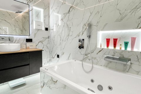Apartamento en venta en Torrevieja, Alicante, España 3 dormitorios, 108 m2 No. 189917 - foto 7