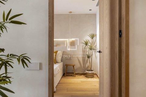 Dzīvoklis pārdošanā Barcelona, Spānijā 3 istabas, 132 m2 Nr. 150465 - attēls 16