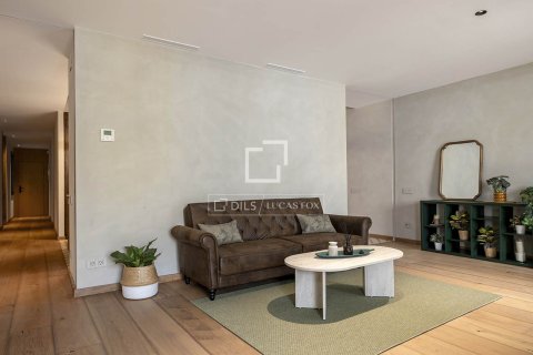 Dzīvoklis pārdošanā Barcelona, Spānijā 3 istabas, 132 m2 Nr. 150465 - attēls 8