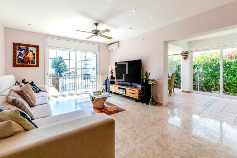 Huvila myytävänä Sitges, Barcelona, Espanja, 5 makuuhuonetta, 259 m2 No. 150461 - kuva 14