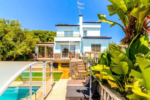 Villa for sale in Sitges, Barcelona, Spain 5 bedrooms, 259 sq.m. No. 150461 - photo 29