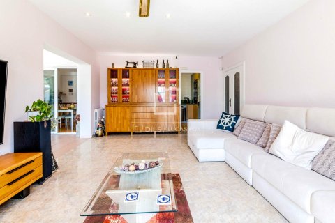Villa for sale in Sitges, Barcelona, Spain 5 bedrooms, 259 sq.m. No. 150461 - photo 7