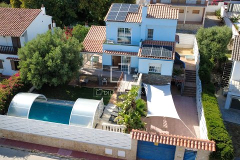 Villa a Sitges, Barcelona, Spagna 5 camere da letto, 259 mq. N° 150461