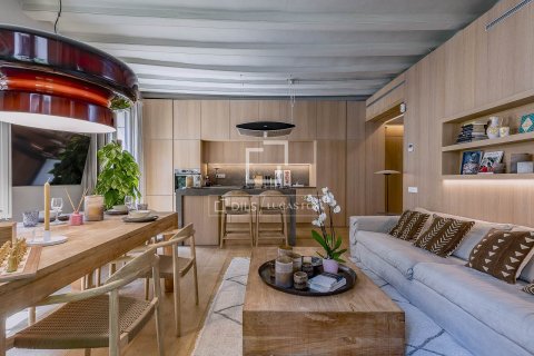 Apartment à vendre à Barcelona, Espagne, 3 chambres, 105 m2 No. 150464 - photo 2