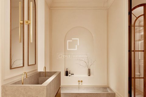 Apartment à vendre à Barcelona, Espagne, 4 chambres, 179 m2 No. 150466 - photo 10