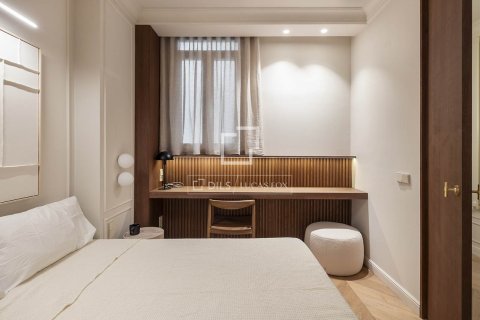 Lägenhet till salu i Barcelona, Spanien 4 sovrum, 179 kvm. Nr. 150466 - foto 18