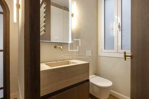 Lägenhet till salu i Barcelona, Spanien 4 sovrum, 179 kvm. Nr. 150466 - foto 22