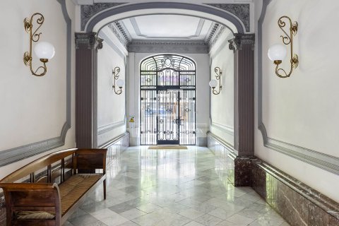 Apartment à vendre à Barcelona, Espagne, 5 chambres, 191 m2 No. 150463 - photo 29