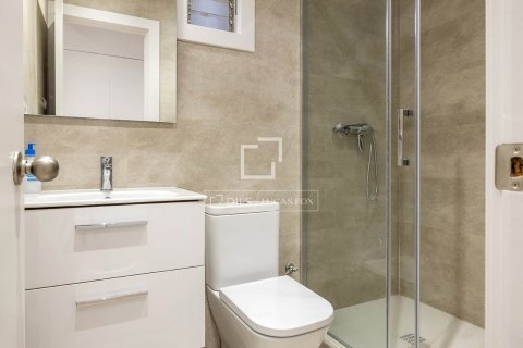 Apartment à vendre à Barcelona, Espagne, 5 chambres, 191 m2 No. 150463 - photo 19