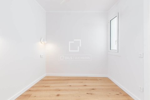 Apartment à vendre à Barcelona, Espagne, 2 chambres, 90 m2 No. 150462 - photo 9