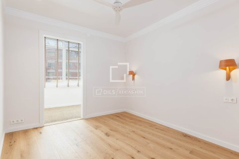 Apartment à vendre à Barcelona, Espagne, 2 chambres, 90 m2 No. 150462 - photo 20