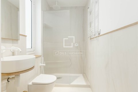 Apartment à vendre à Barcelona, Espagne, 2 chambres, 90 m2 No. 150462 - photo 17