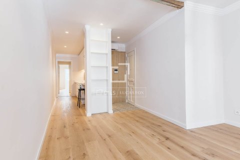 Apartment à vendre à Barcelona, Espagne, 2 chambres, 90 m2 No. 150462 - photo 12