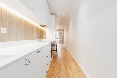 Apartment à vendre à Barcelona, Espagne, 2 chambres, 90 m2 No. 150462 - photo 8